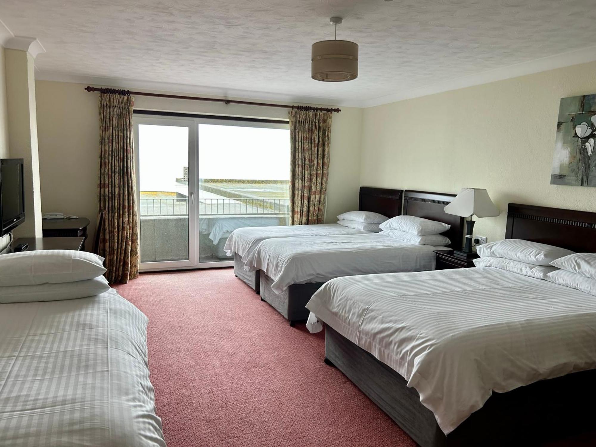 Regent Court - Seafront, Sandown - Free Car Ferry For Bookings Of 3 Or More Nights, Subject To Availability Zimmer foto